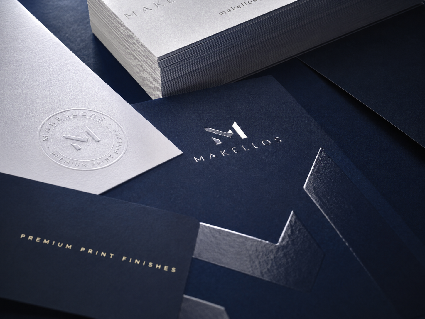 Papierstrukturen und hochwertige Printveredelungen im Detail